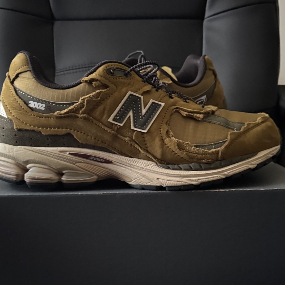 New Balance 2002RD Men's Dark Moss size 10